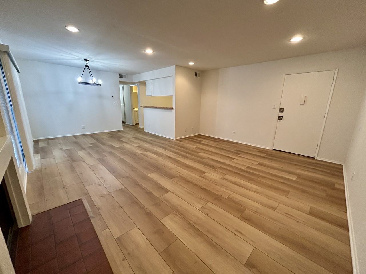 4319 Whitsett Ave - Photo 5 of 16