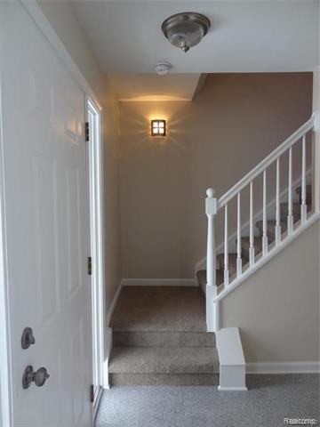 24635 Simmons Dr - Photo 3 of 29