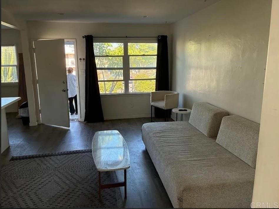 6145 Acorn St - Photo 2 of 7