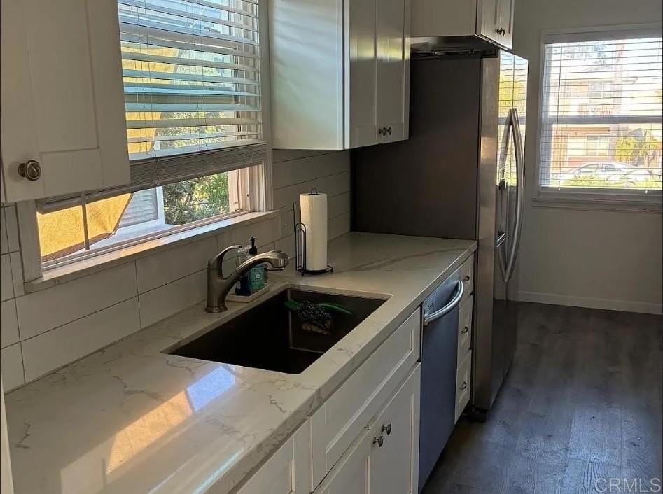 6145 Acorn St - Photo 3 of 7