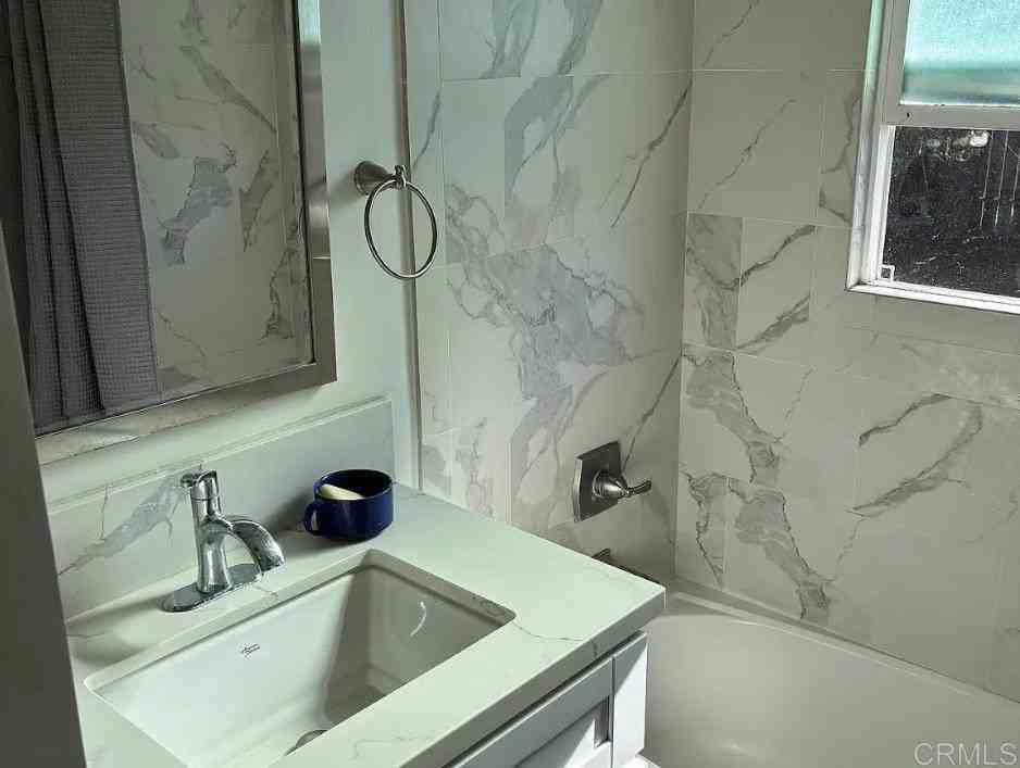 6145 Acorn St - Photo 6 of 7