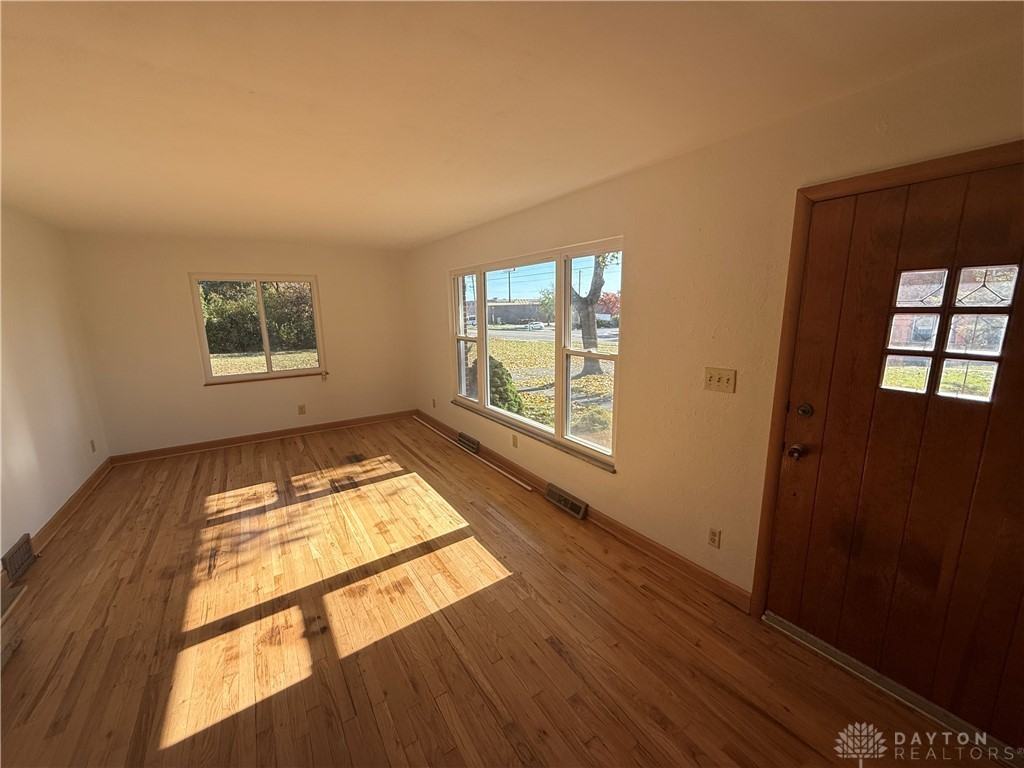 3641 Maxton Rd - Photo 4 of 14