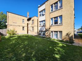 featured image of 170 Simcoe Street South #7