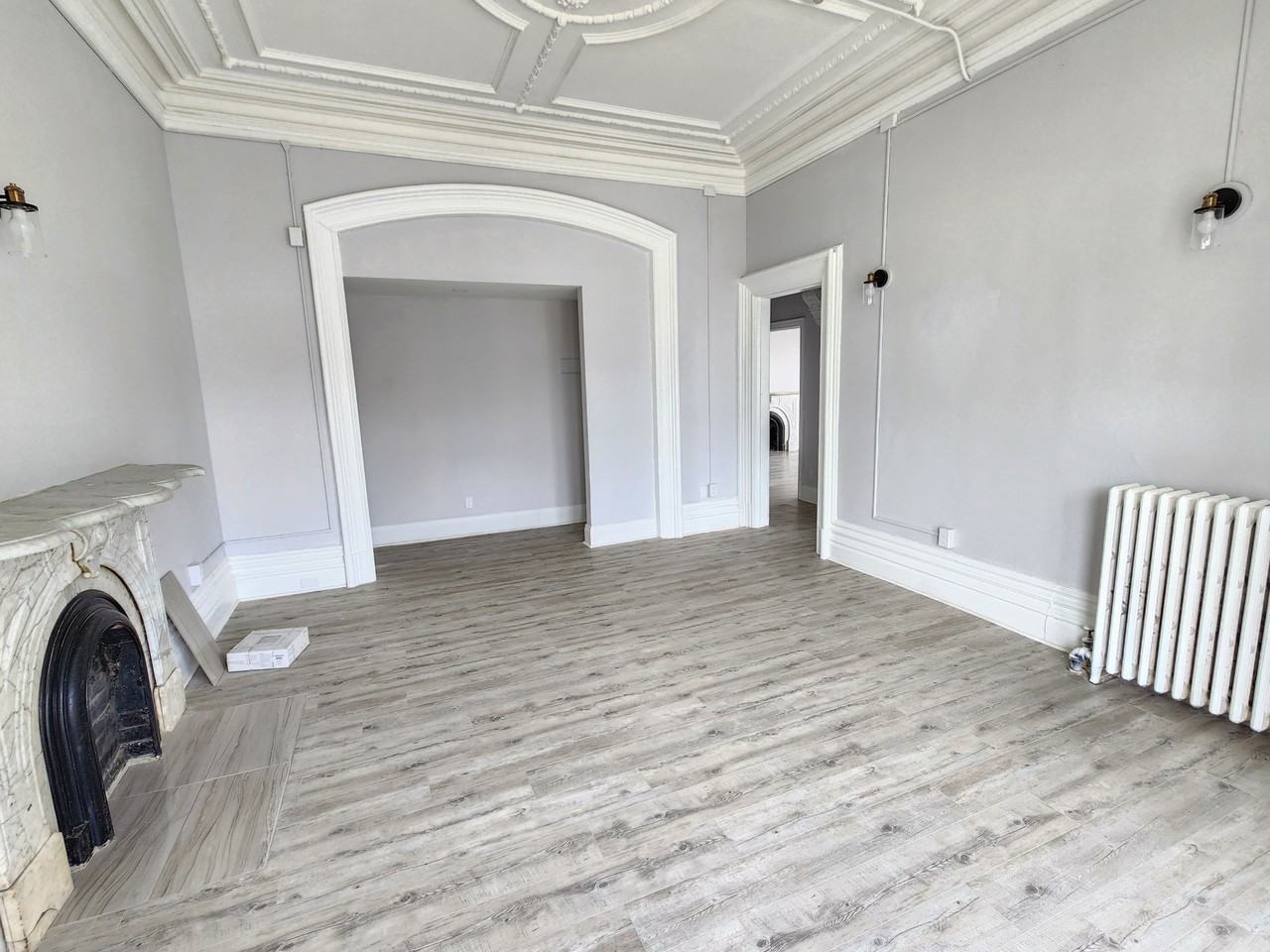 170 Simcoe Street South #7 - Photo 4 of 7