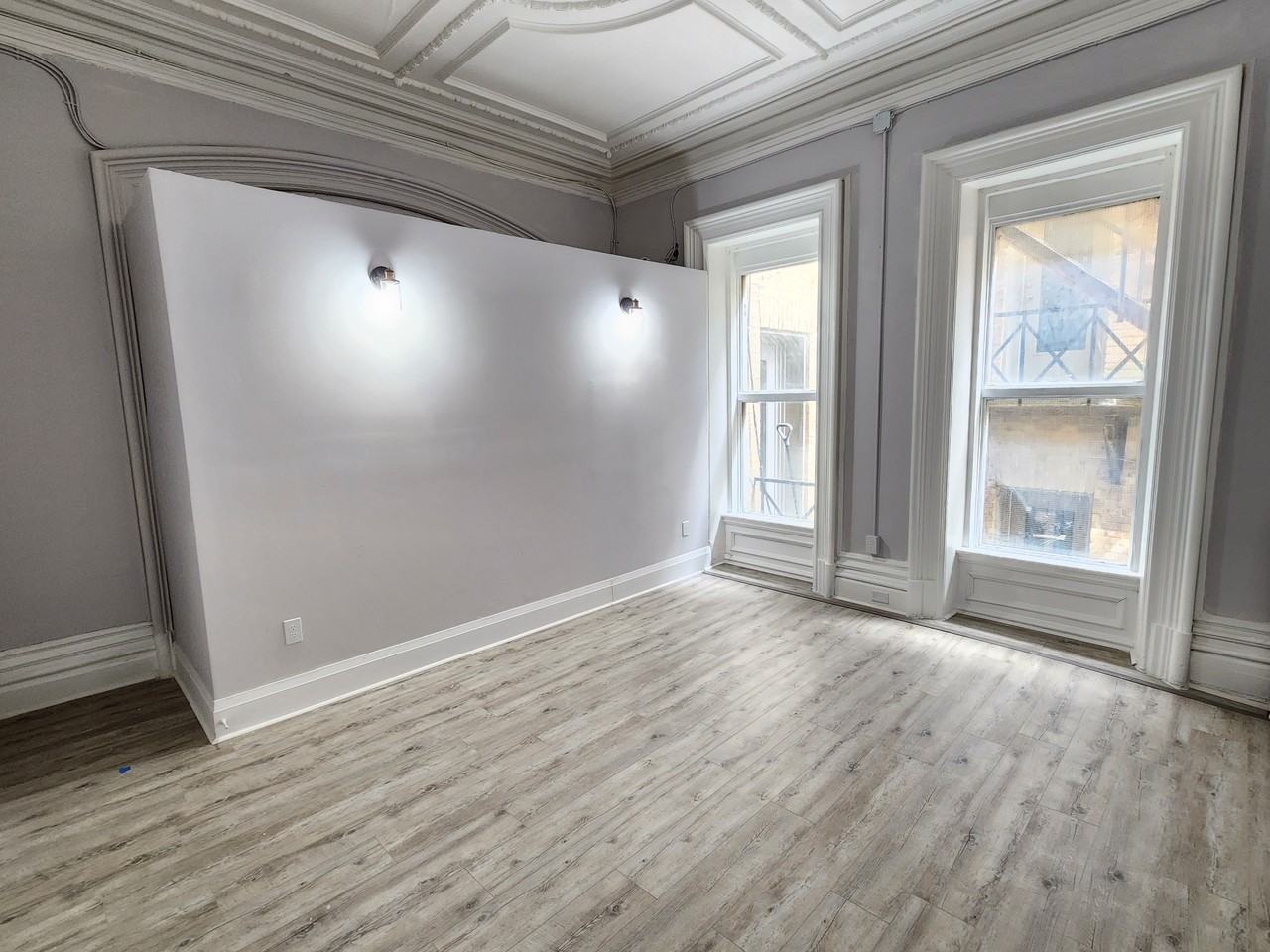 170 Simcoe Street South #7 - Photo 5 of 7