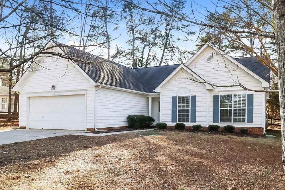 13113 Peacock Ln - Photo 3 of 16