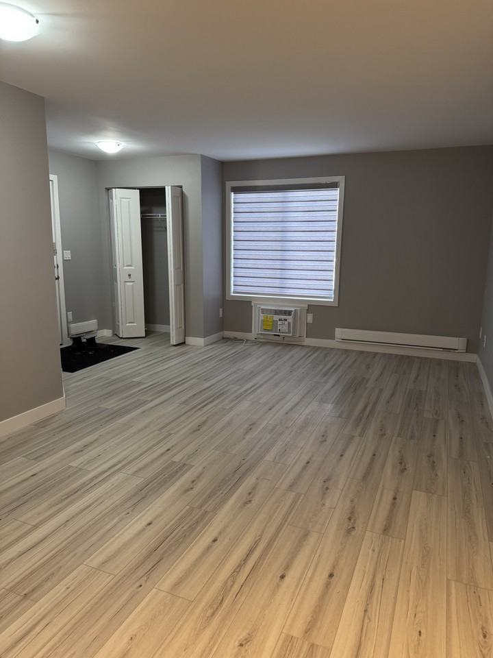 25 Tim Sale Dr - Photo 4 of 32