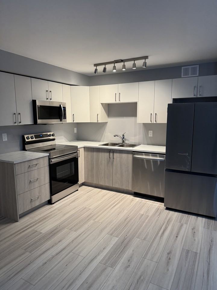 25 Tim Sale Dr - Photo 6 of 32