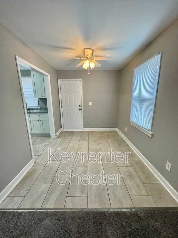 2607 Petersburg St - Photo 3 of 13