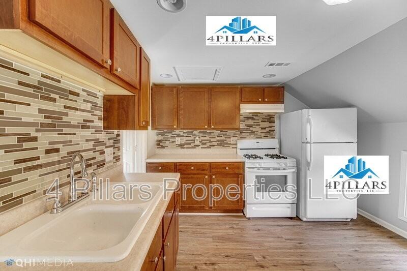 162 W Commercial Ave #2UPSTAIRS - Photo 6 of 38