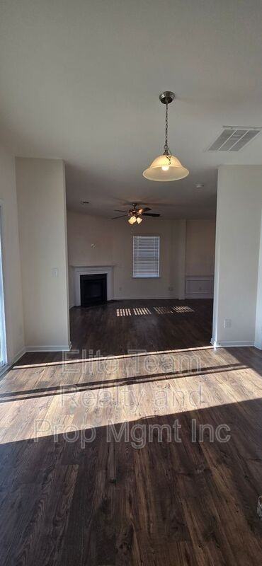 10422 Bradstreet Commons Way - Photo 4 of 27