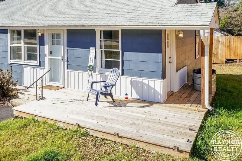 429 N Main St - Photo 6 of 32