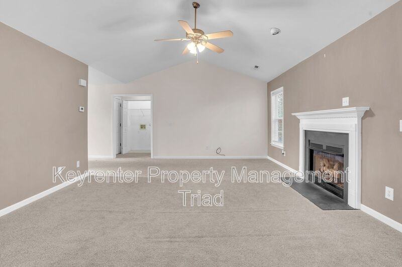 1016 Tesh Ct - Photo 6 of 50