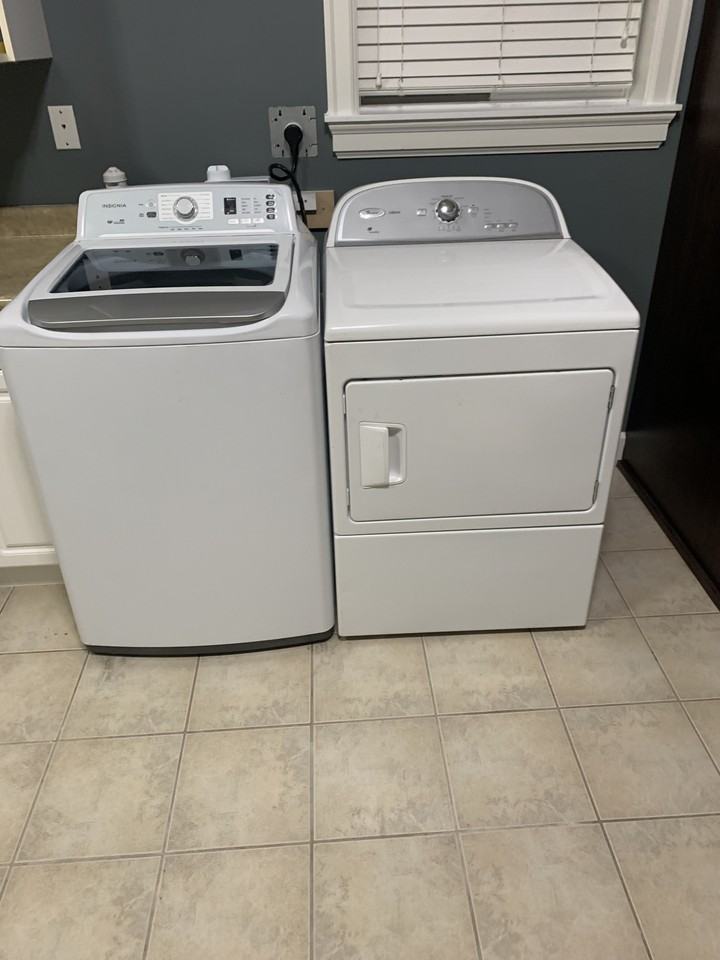 Ewen Ave & Lawrence St - Photo 2 of 6