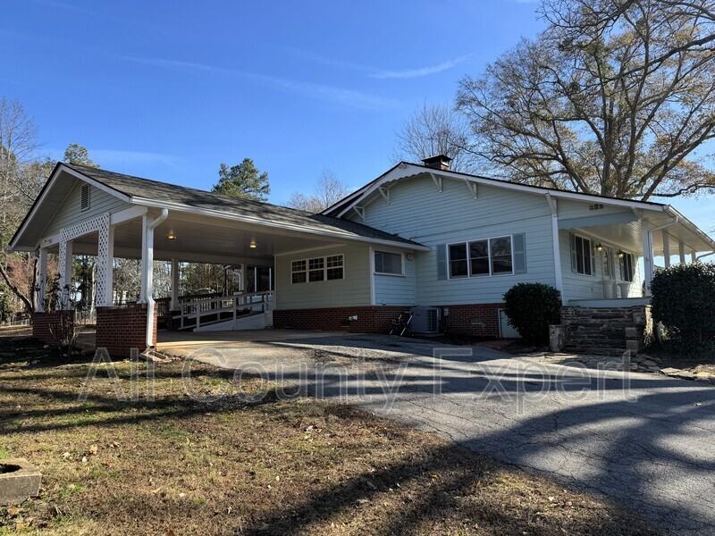 5485 Union Church Rd - Photo 3 of 39