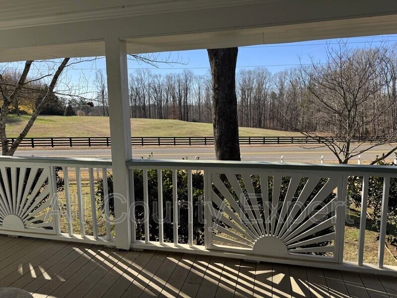 5485 Union Church Rd - Photo 5 of 39