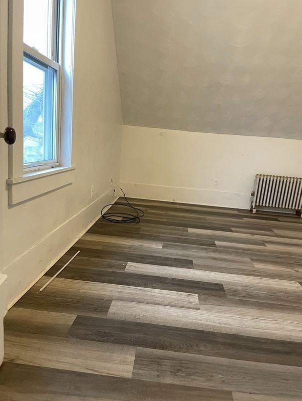 78 S Fuller St - Photo 4 of 22