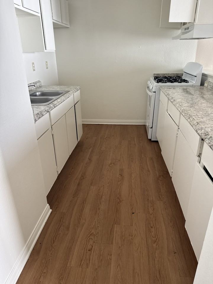 Shadow Mountain - Photo 7 of 12