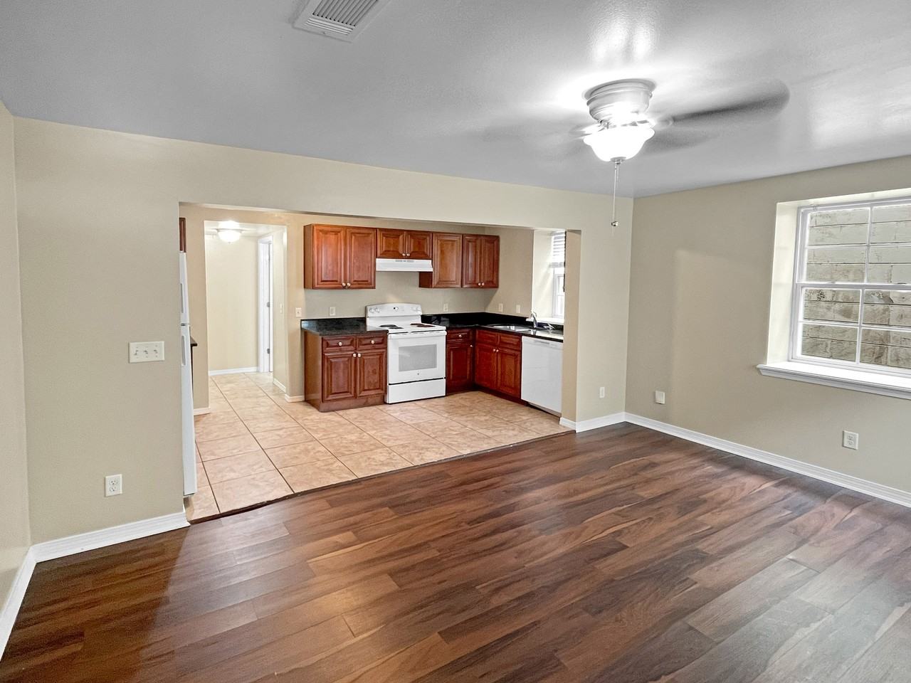 4811 Thrush Street - Photo 2 of 10