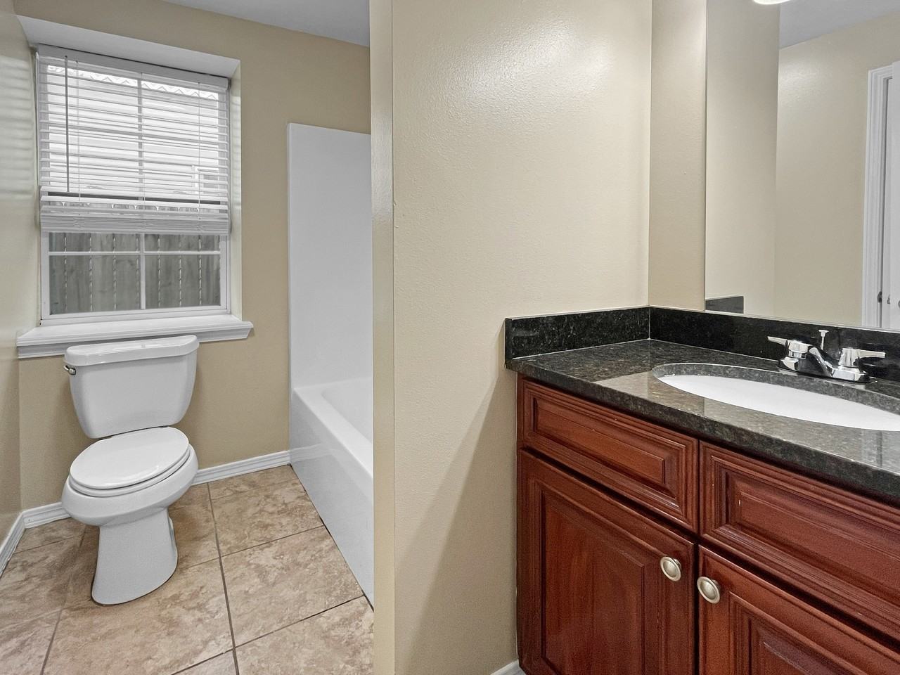 4811 Thrush Street - Photo 3 of 10