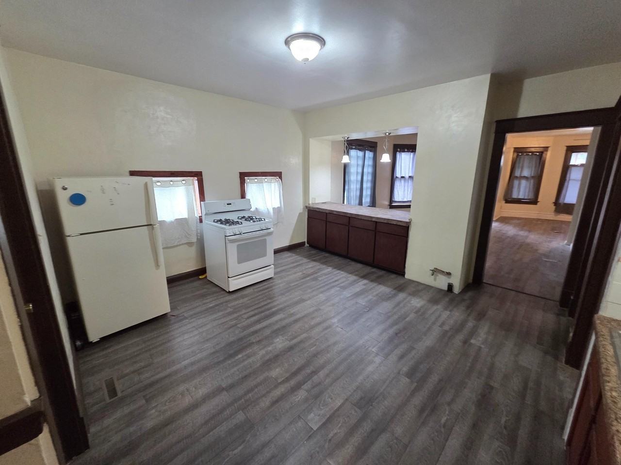 746 S 28th St. - Photo 3 of 11