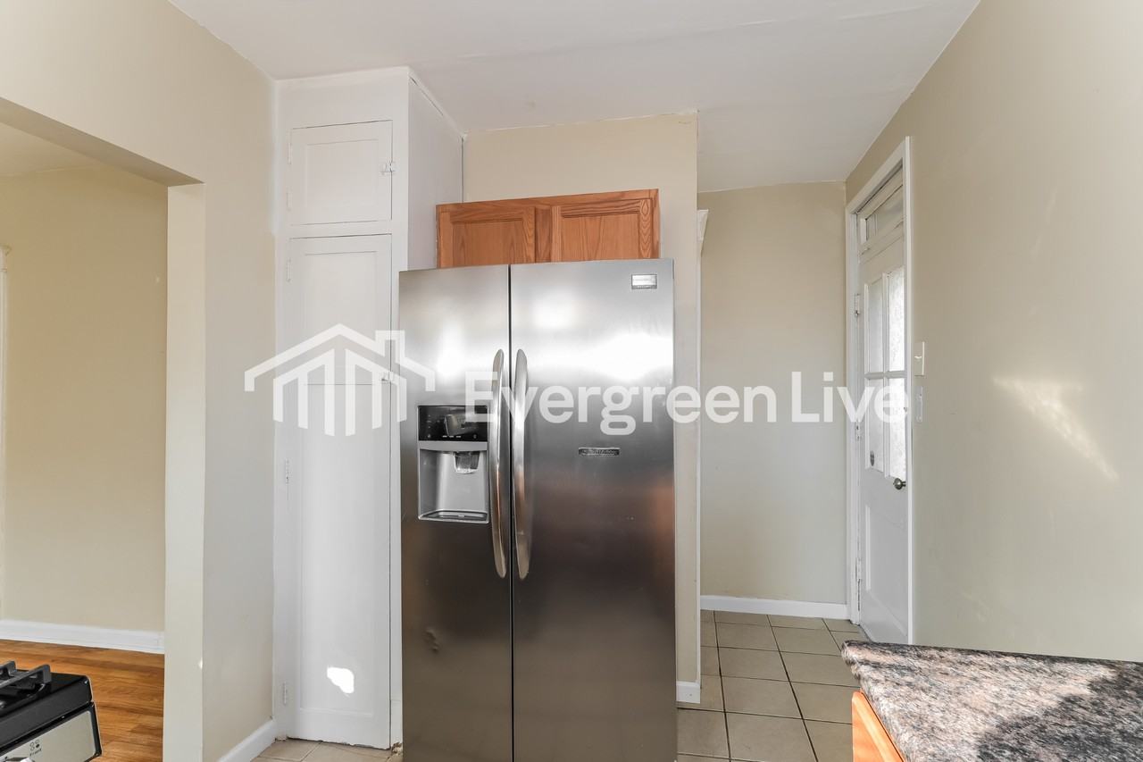 316 N Hills Dr - Photo 7 of 15