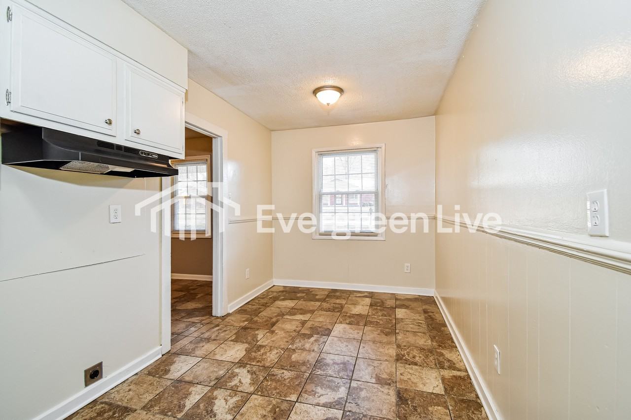 4247 Trudy St - Photo 7 of 16