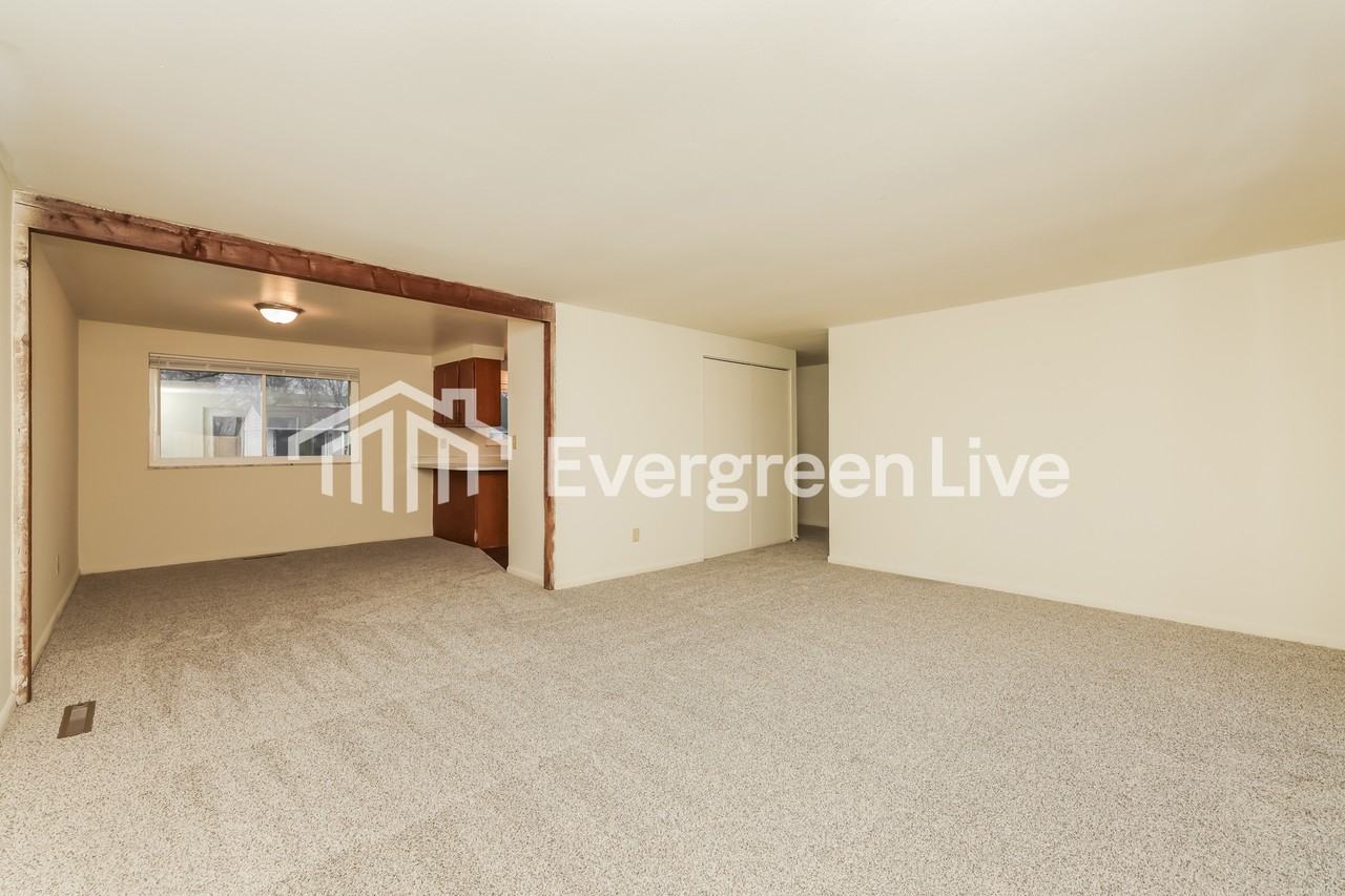 7145 Mandrake Dr - Photo 5 of 15