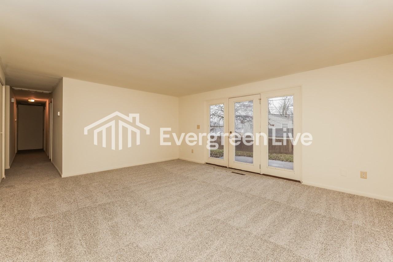 7145 Mandrake Dr - Photo 6 of 15