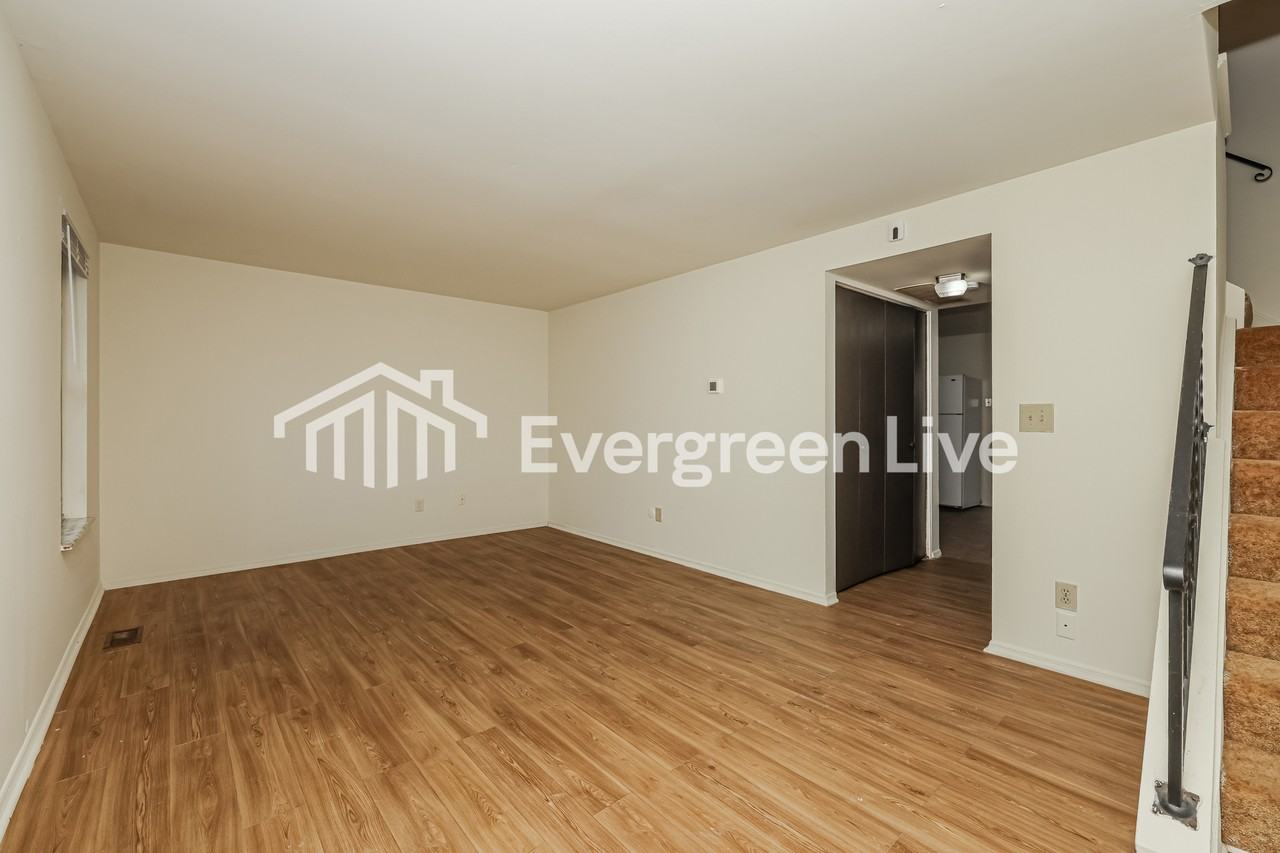 8287 Mount Carmel St - Photo 2 of 14