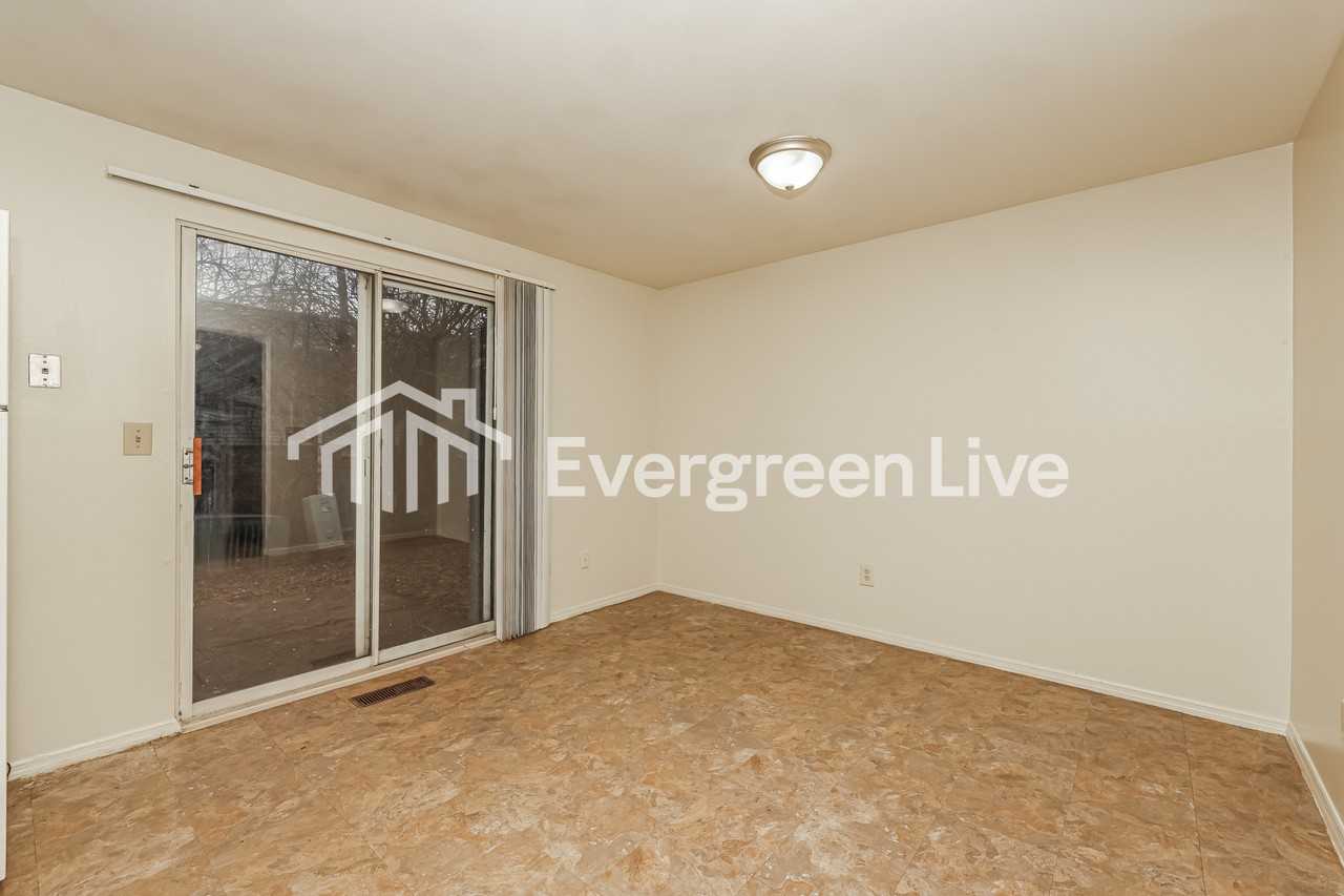 8287 Mount Carmel St - Photo 4 of 14