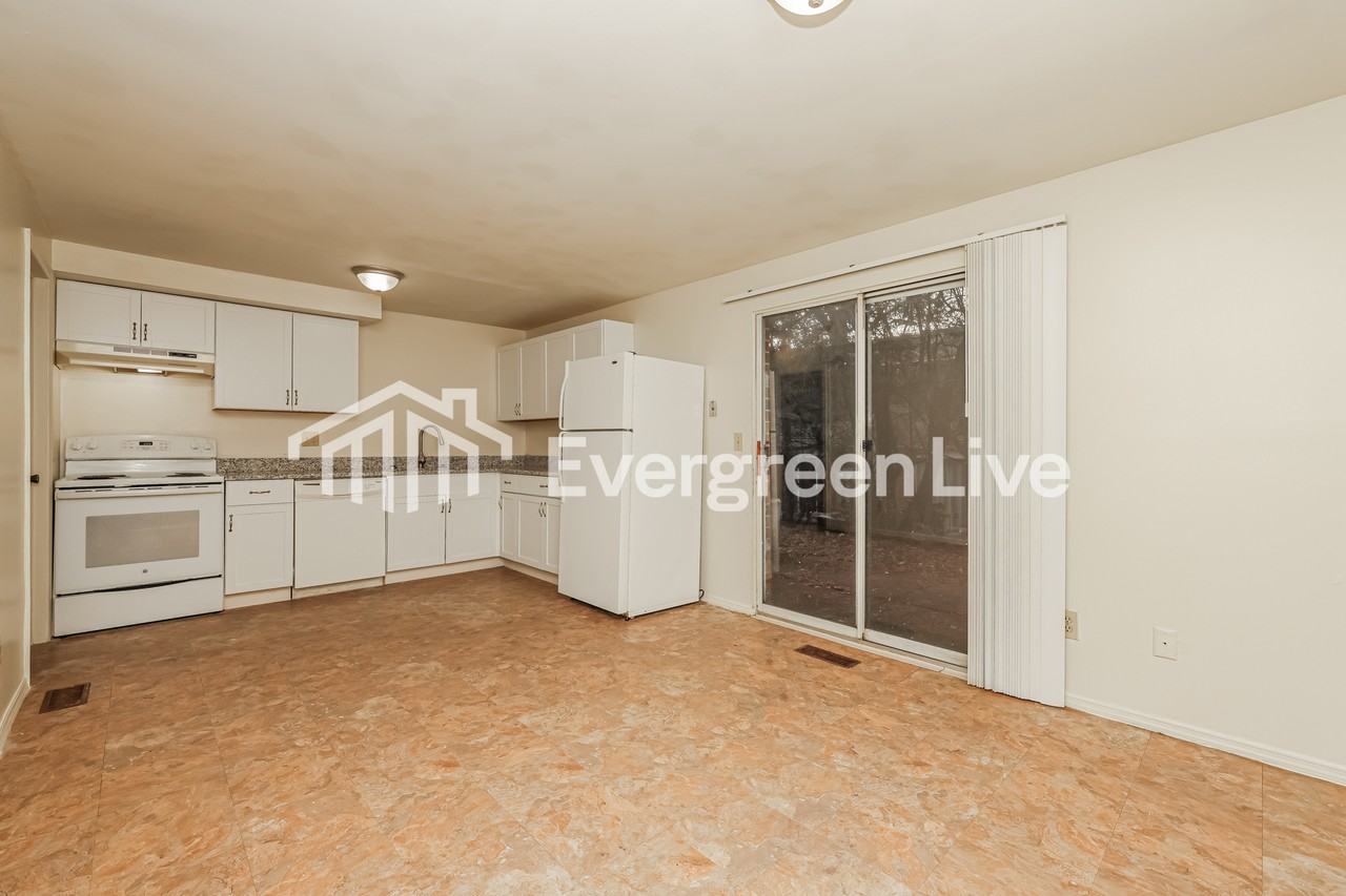 8287 Mount Carmel St - Photo 5 of 14