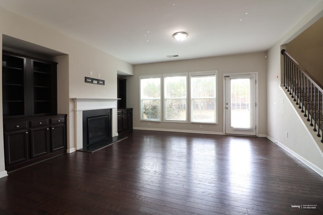 7150 Post Park Way - Photo 6 of 12