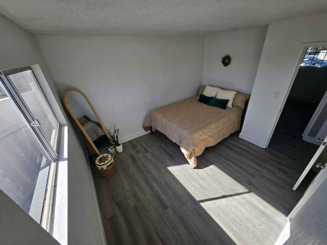 96 E Palomar St - Photo 7 of 12