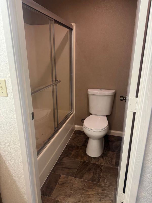 2525 Capella St - Photo 4 of 11