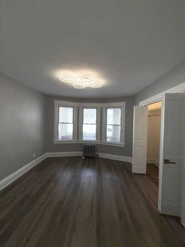 27 Edgar St ##1 - Photo 3 of 8