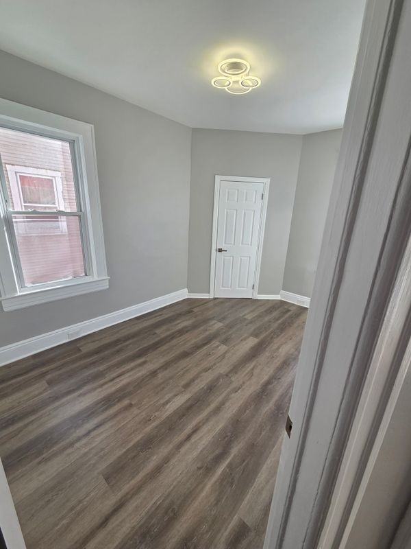 27 Edgar St ##1 - Photo 5 of 8