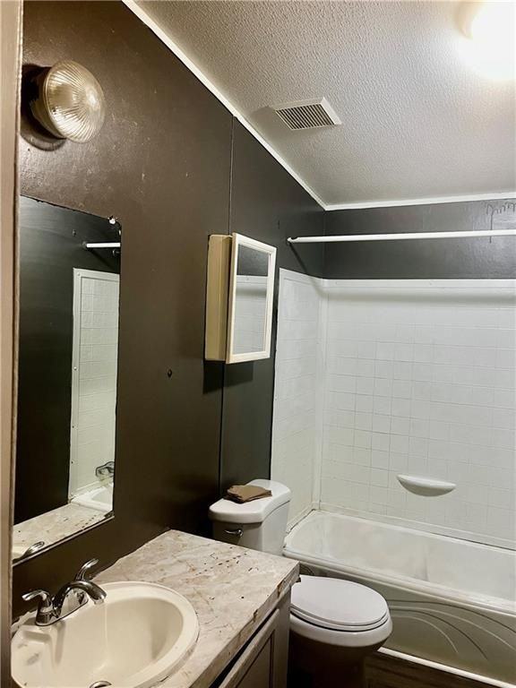 1914 Pinehurst Ln - Photo 7 of 13