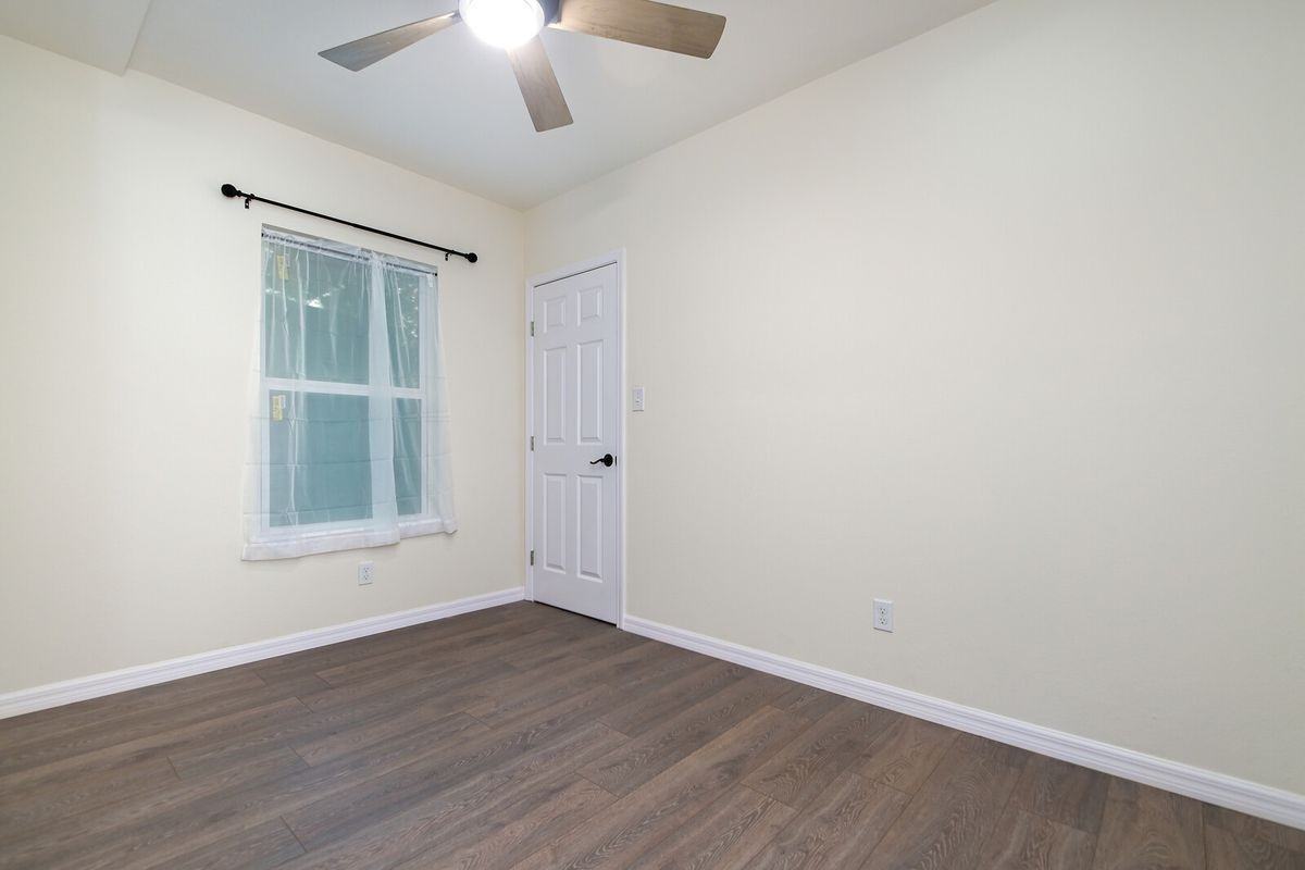 118 Aganier Ave - Photo 7 of 12