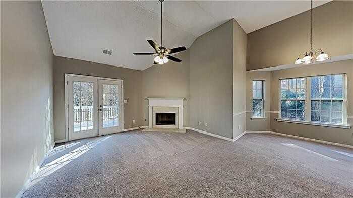 3361 English Oaks Dr Nw - Photo 3 of 17