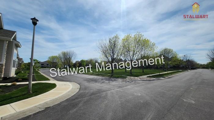 7309 W 158th St - Photo 6 of 37