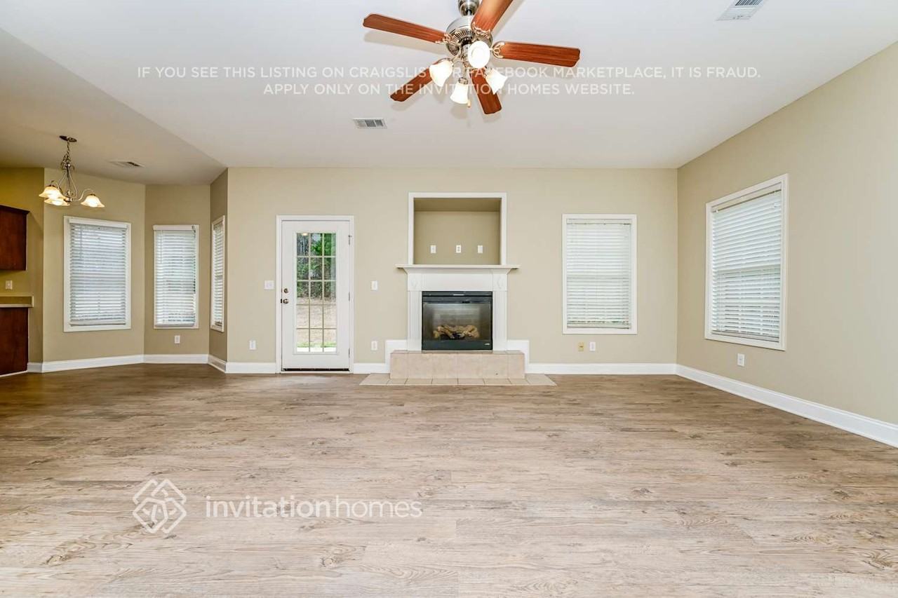 113 Pristine Dr - Photo 4 of 18