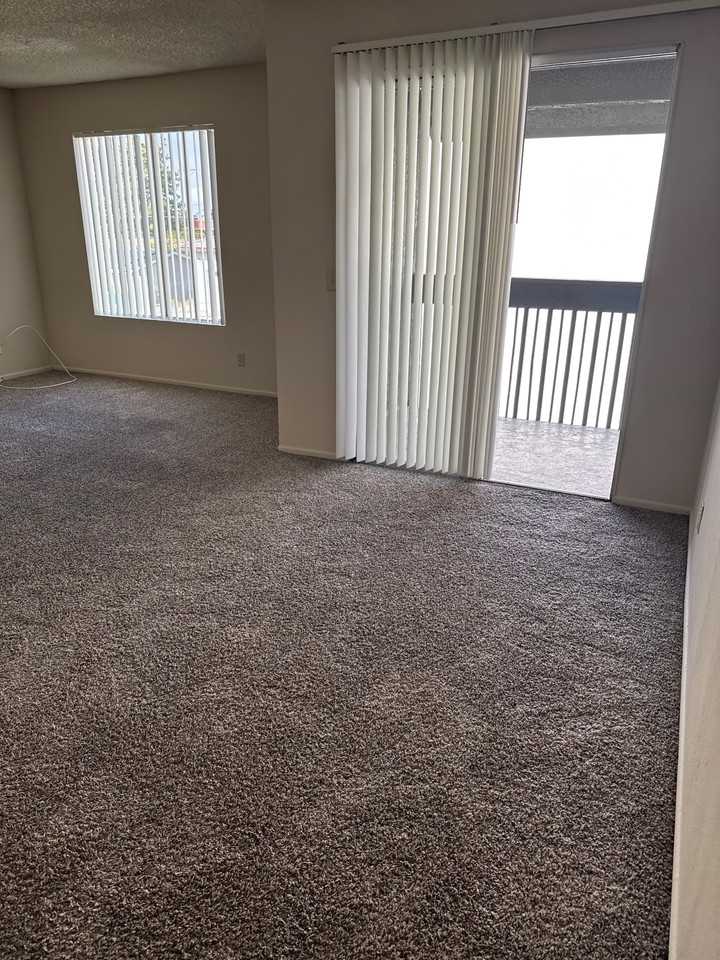 824 Minor St #211 - Photo 2 of 5