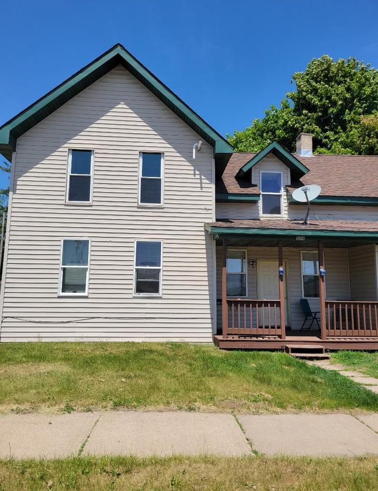 1006 E 2nd Street - Photo 3 of 3