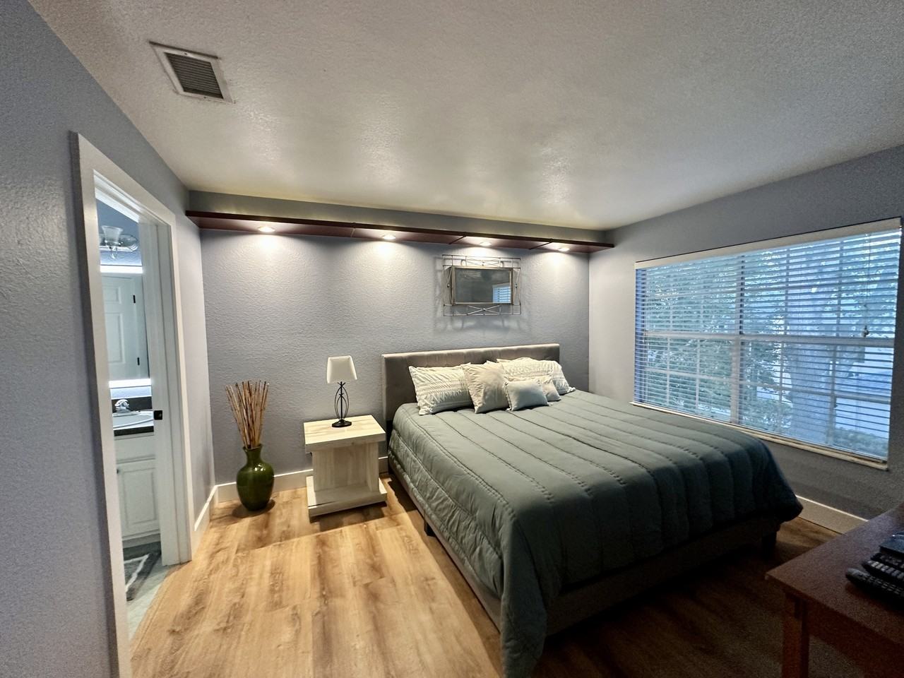 13703 Richmond Park Dr N #2808 - Photo 6 of 21