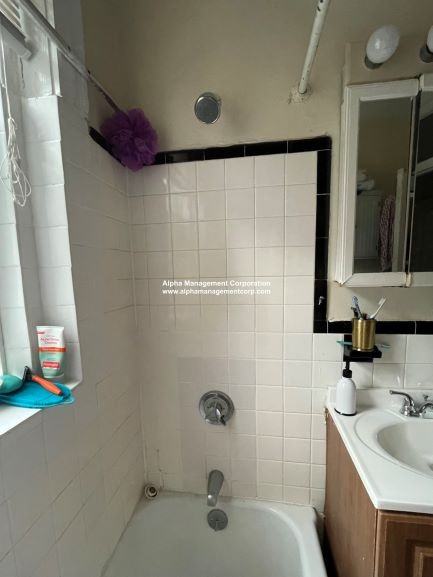 208 Winthrop Rd #38 - Photo 3 of 10
