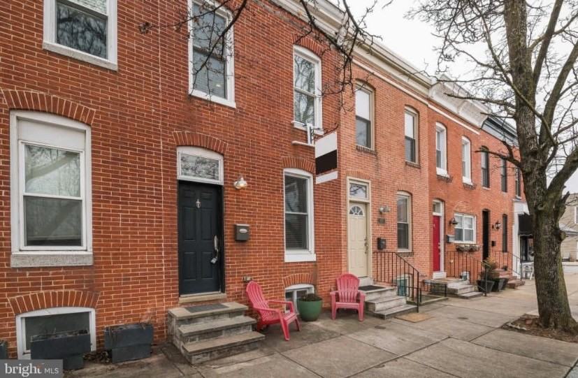 1409 E Clement St #1 - Photo 2 of 27