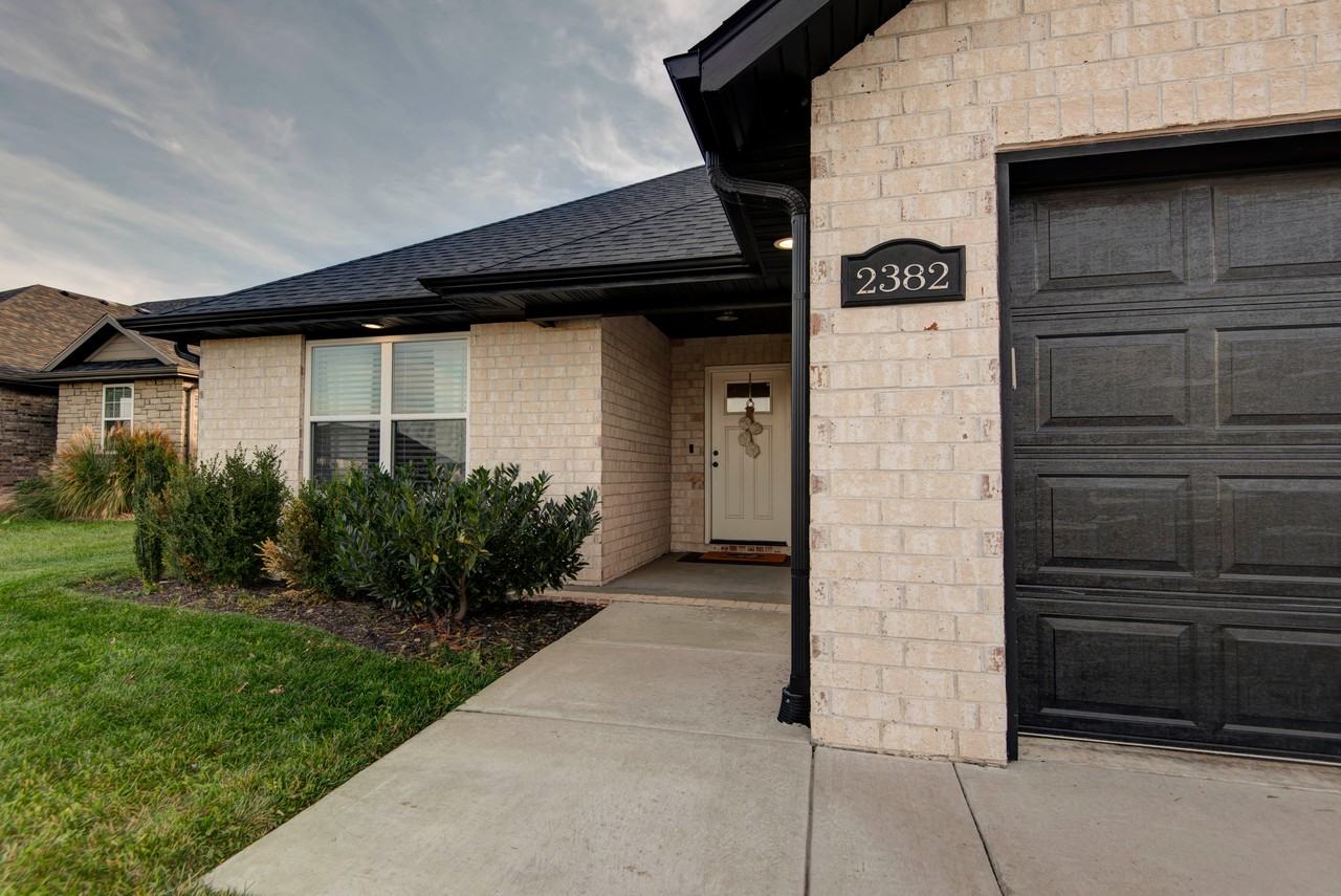 2382 Athens #NA - Photo 2 of 5