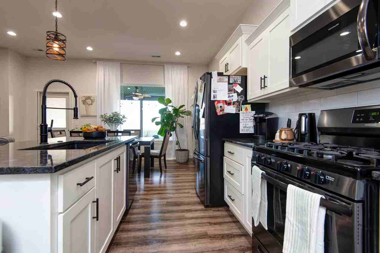 2382 Athens #NA - Photo 5 of 5