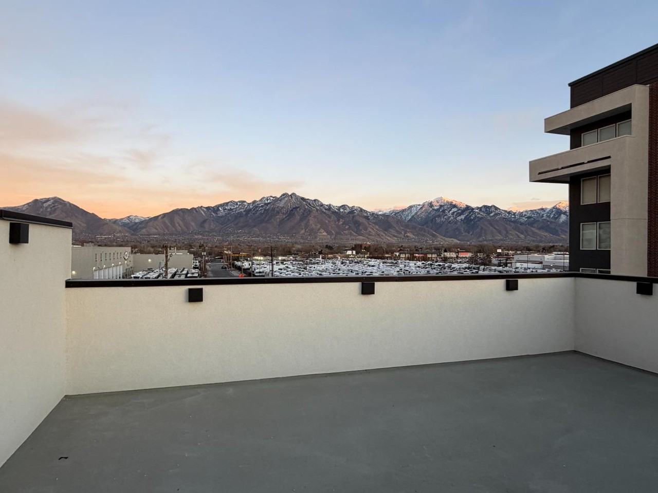 4338 S Main St - Photo 3 of 10